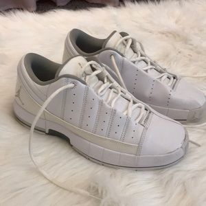 Nike Air Jordan’s Team Elite 2